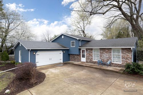 24143 W 103rd St, Naperville, IL, 60564-8005 | Card Image