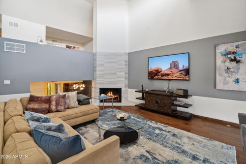 7306 E Rancho Vista Dr, Scottsdale, AZ, 85251-1315 | Card Image