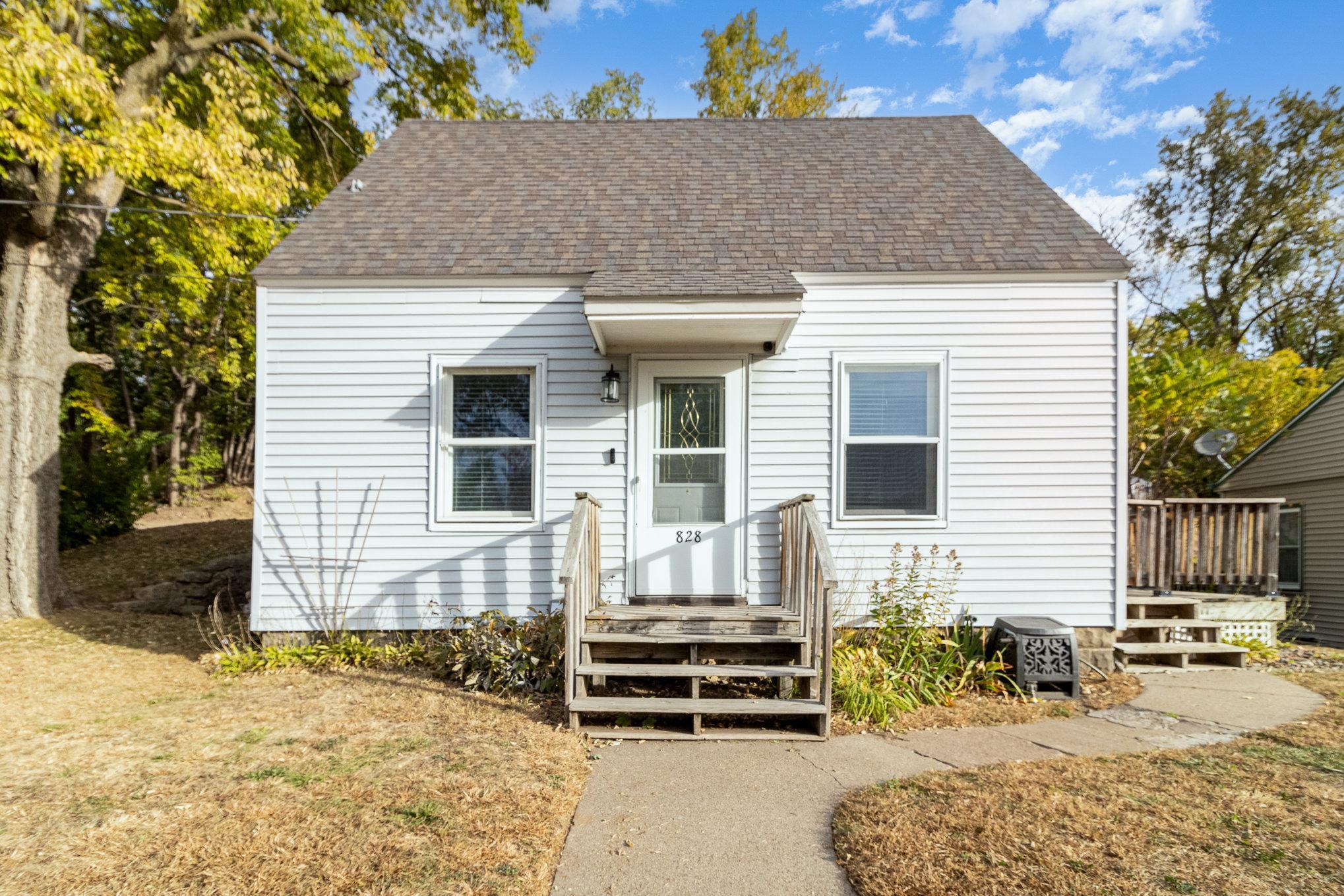 Hawthorn St, Red Wing, MN 55066