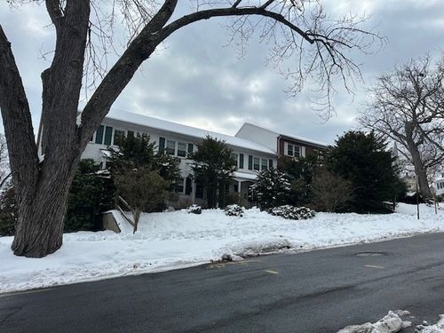 153-153 Round Hill Rd, Northampton, MA, 01060-2193 | Card Image