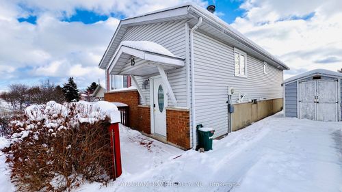 15 Cluthe Cres, Kitchener, ON, N2P1N1 | Card Image