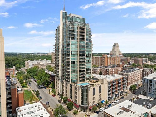 1205-4909 Laclede Ave, Saint Louis, MO, 63108-1428 | Card Image