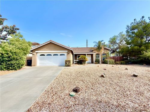 102 Goldenrod Ave, Perris, CA, 92570-7239 | Card Image