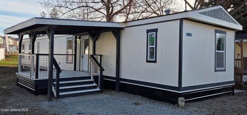 8220 W Bordon Ct, Rathdrum, ID, 83858-6496 | Card Image