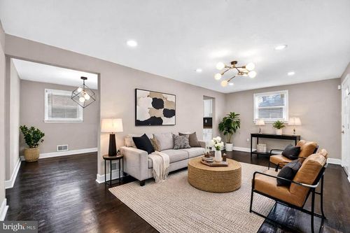 5918 Robin Ln, SUITLAND, MD, 20746-5116 | Card Image