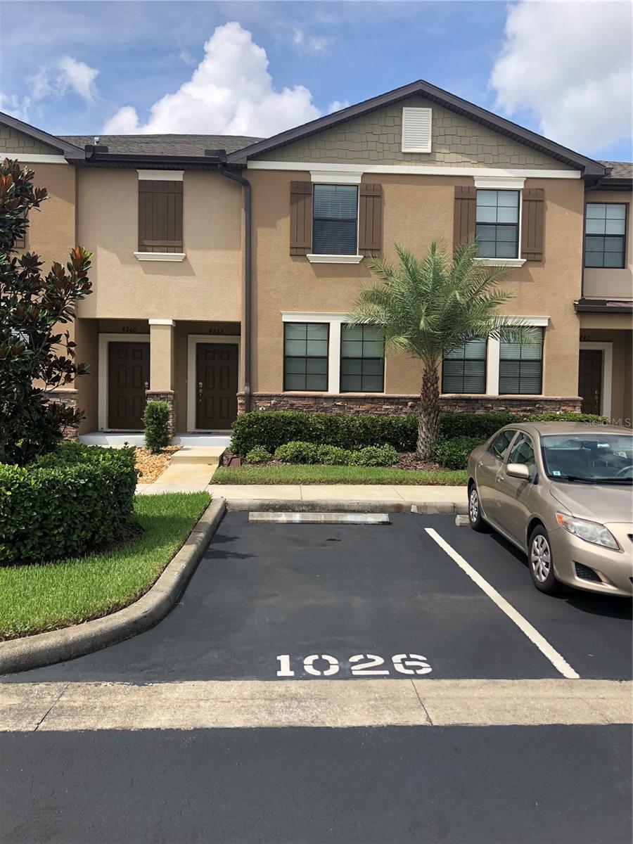 Fennwood Ct, Wesley Chapel, FL 33543