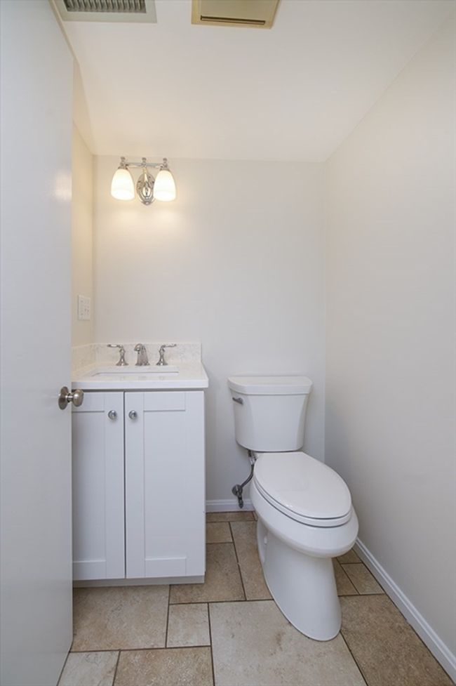 22 - 22 Brandee Ln, House attached with 2 bedrooms, 2 bathrooms and 2 parking in Methuen MA | Image 8