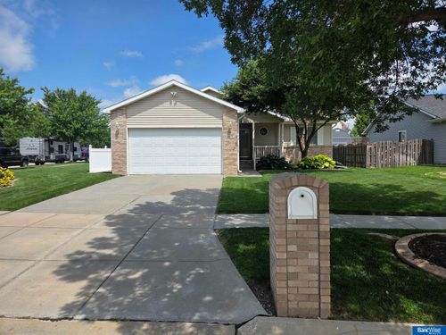 6237 Cornflower Dr, Lincoln, NE, 68504-4614 | Card Image