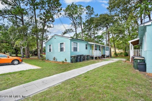 95 Lewis St, ATLANTIC BEACH, FL, 32233-1917 | Card Image