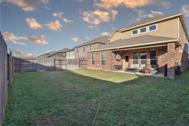 Let’s not forget about the yard—an attached patio that’s perfect for soaking up relaxation. | Image 26