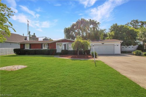 1781 Chestnut St, Graytown, OH, 43432-9009 | Card Image