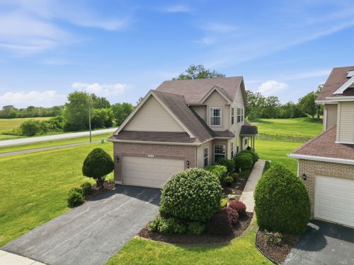 246 Sunset Blvd, Beecher, IL, 60401-3632 | Card Image