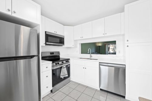102-5570 Lakeside Drive, Margate, FL, 33063 | Card Image