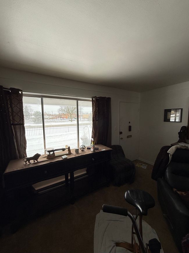 APT-6 - 22444 Kelly Rd, Home with 1 bedrooms, 1 bathrooms and null parking in Eastpointe MI | Image 5