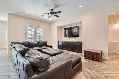 8035 Brown Clay Avenue, House other with 5 bedrooms, 3 bathrooms and null parking in Las Vegas NV | Image 2