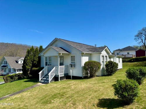 313 School St, Erwin, TN, 37650-1329 | Card Image