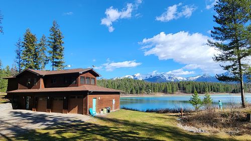 989 Lake Of The Woods Ln, Bigfork, MT, 59911-6026 | Card Image