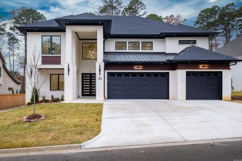 32 Mereville Pl, Little Rock, AR, 72223-4060 | Card Image