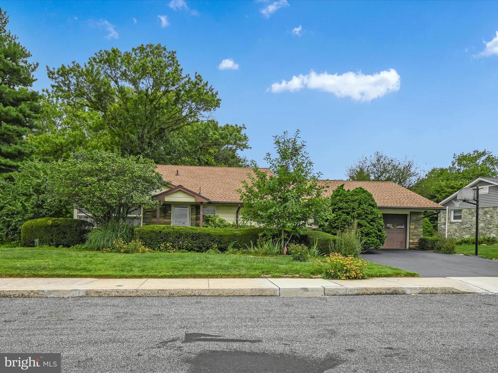 Keeler Ave, Stevens, PA 17578