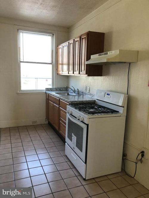 apt-3-330 W Lincoln Hwy, COATESVILLE, PA, 19320-3063 | Card Image