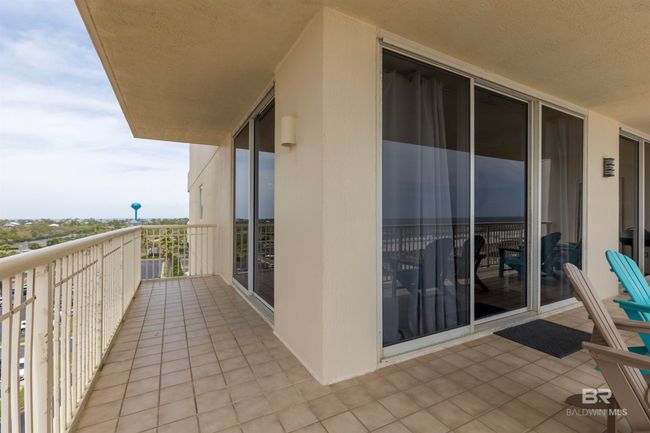 Balcony | Image 23