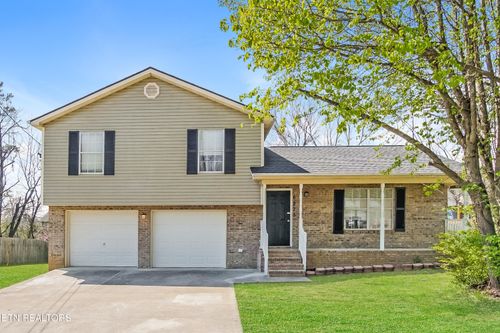 6925 Saint Croix Lane, Knoxville, TN, 37918 | Card Image