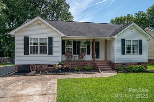 305 Hill St, Mount Holly, NC, 28120-2197 | Card Image