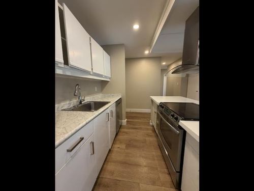 411-65 First St, New Westminster, BC, V3L5K9 | Card Image