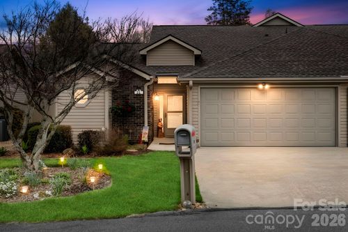 21 Tisha Ln, Hendersonville, NC, 28739-5583 | Card Image