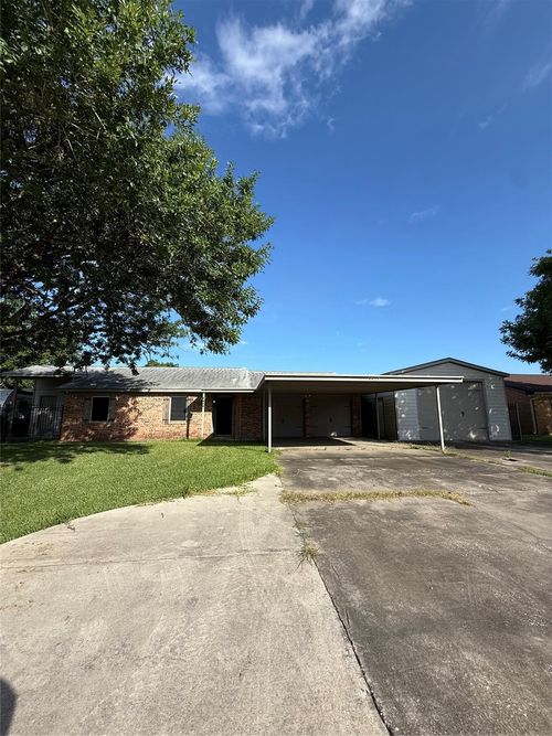 4406 Mallard Dr, Baytown, TX, 77523-8805 | Card Image