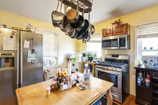 92 N Main St, House other with 4 bedrooms, 4 bathrooms and 7 parking in Raynham MA | Image 17