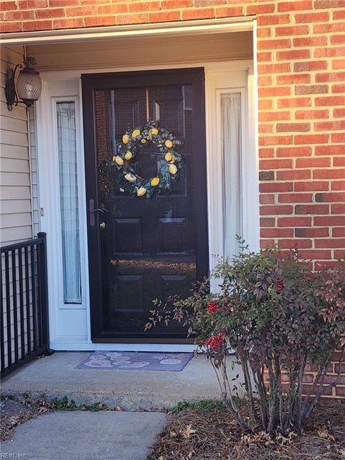 1513 Stonemoss Ct, Virginia Beach, VA, 23462-5722 | Card Image