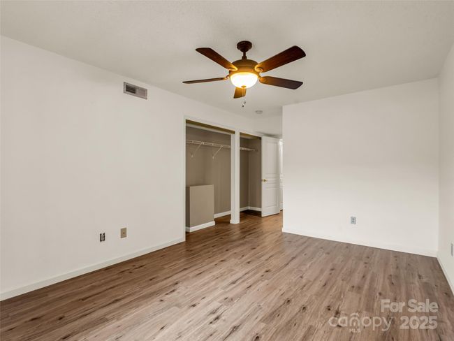 2403 Deermouse Way, Condo with 2 bedrooms, 2 bathrooms and null parking in Hendersonville NC | Image 23