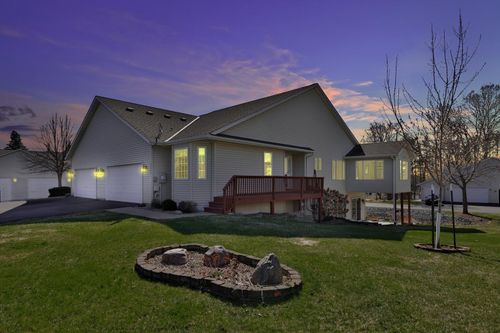 13441 Pine View Pl, Lindstrom, MN, 55045-7015 | Card Image