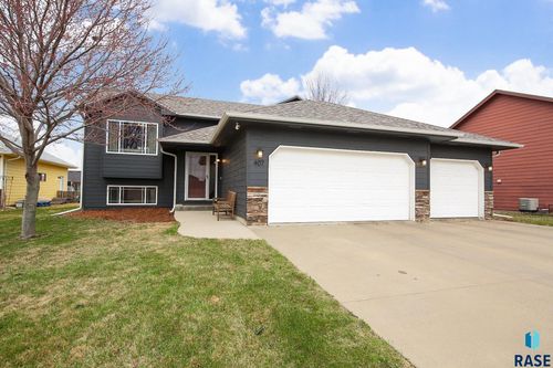 407 Macey Ave, Harrisburg, SD, 57032-2347 | Card Image