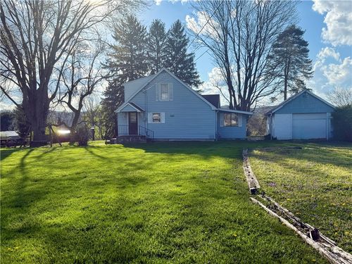 115 Carrousel St, Ford City, PA, 16226-9717 | Card Image