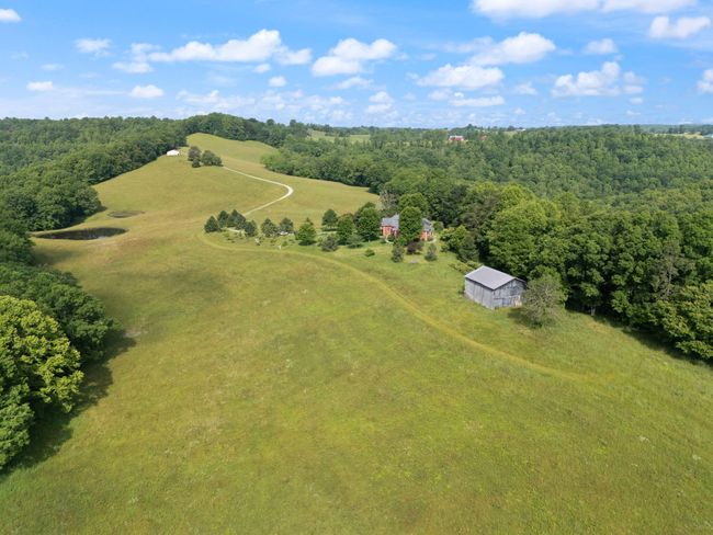 225 Hilltop Rd, Home with 3 bedrooms, 3 bathrooms and null parking in East Bernstadt KY | Image 94