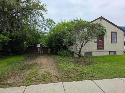 4910 Hwy 2a, Lacombe, AB, T4L1J8 | Card Image