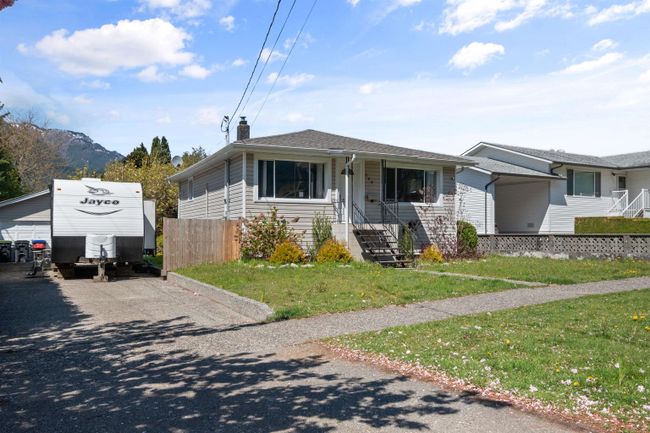 569 Park Street, House other with 3 bedrooms, 1 bathrooms and 6 parking in Hope BC | Image 28