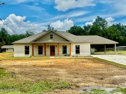 6215 Mccormack Rd, Moss Point, MS, 39562-8122 | Card Image