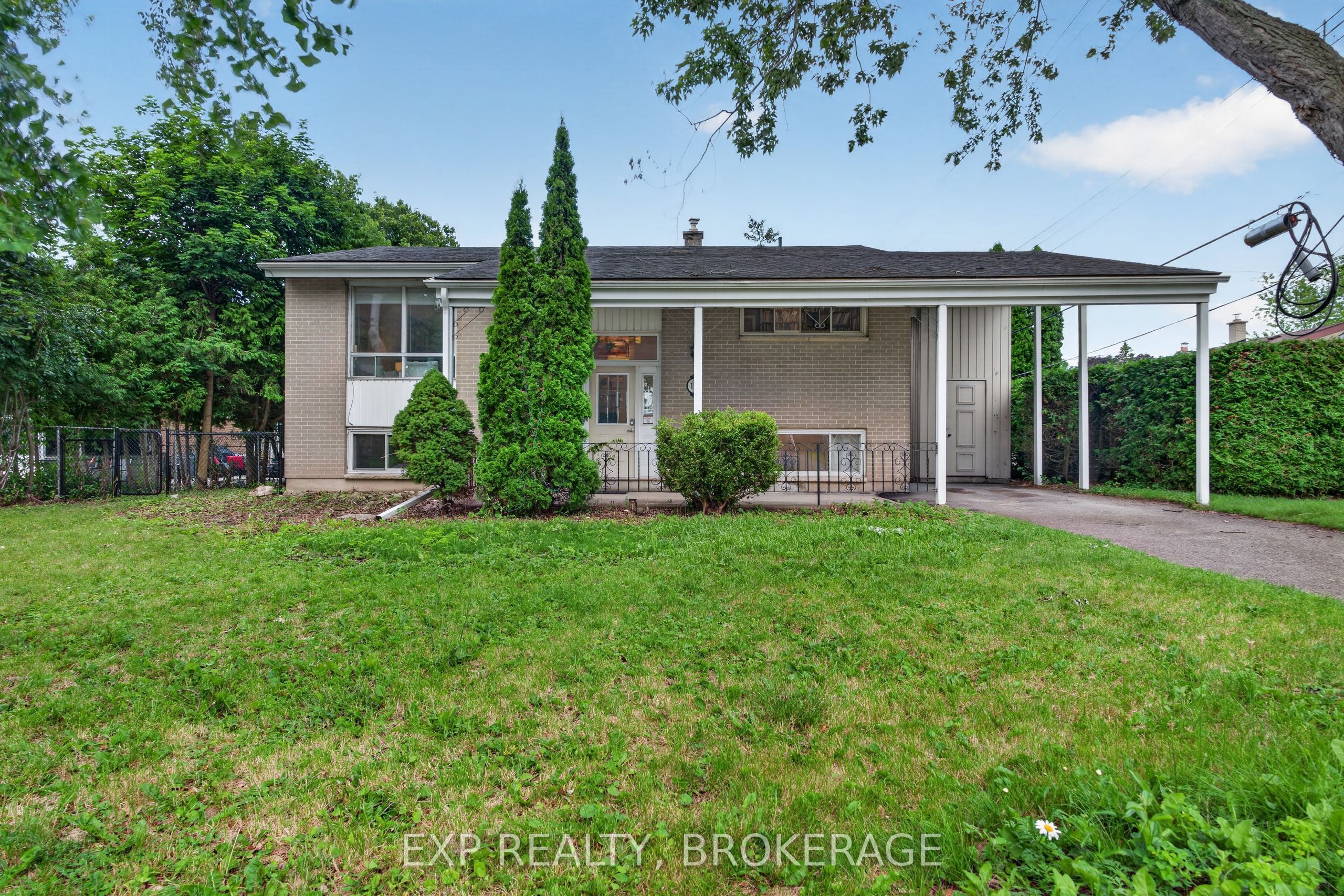 Residential in Kingston 2
