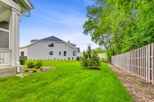 2811 Parkside Cir, House other with 3 bedrooms, 3 bathrooms and 2 parking in Glenview IL | Image 35