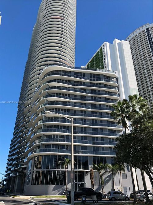 unit-2805-1000 Brickell Plz, Miami, FL, 33131-3850 | Card Image