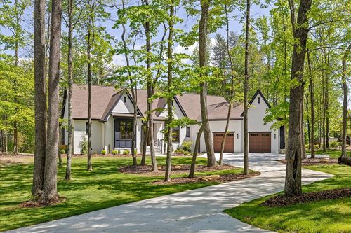 221 Lookout Crest Ln, Lookout Mountain, GA, 30750-2998 | Card Image