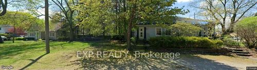 {{alt}} | Card Image