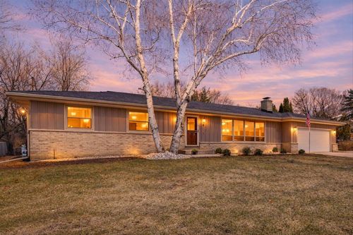 5506 82nd Street, Pleasant Prairie, WI, 53142 | Card Image