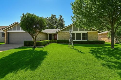 703 Windsor Rd, Round Rock, TX, 78664-7642 | Card Image
