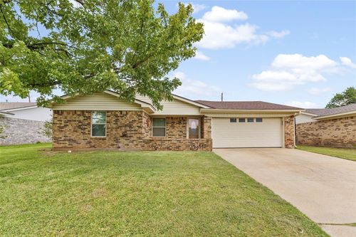 7967 Bonnie Cir, Abilene, TX, 79606-5522 | Card Image
