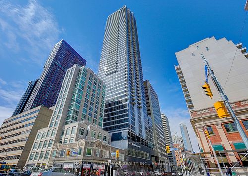 4304-395 Bloor St E, Toronto, ON, M4W0B4 | Card Image