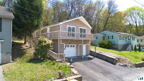 466 Waterville St, Waterbury, CT, 06710-1324 | Card Image